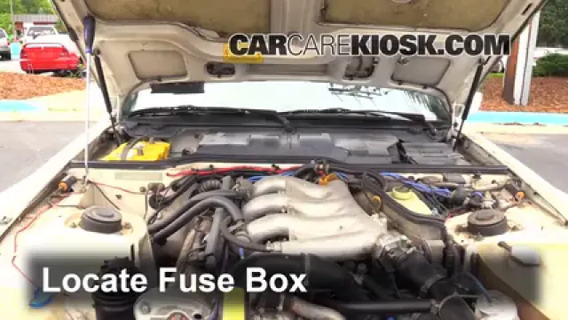 1987 Porsche 944 Turbo 2.5L 4 Cyl. Turbo Fusible (moteur) Contrôle